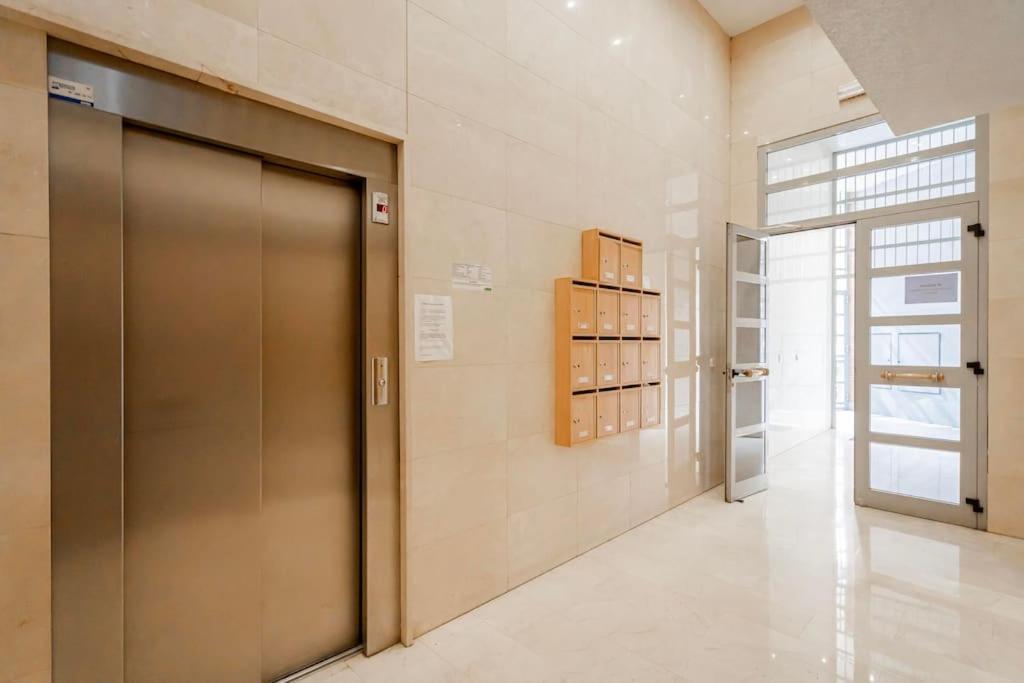 Cozy Family Apartment Tetuan/Estrecho B.M7 Madrid Luaran gambar